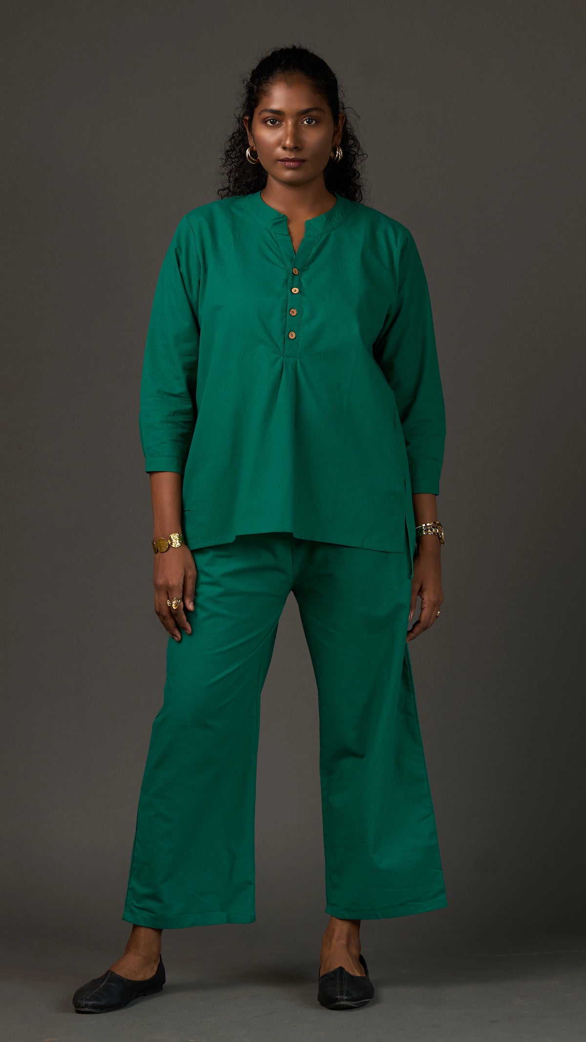 KANSO | Green Cotton Linen Mandarin Collar Tunic with Wooden Buttons